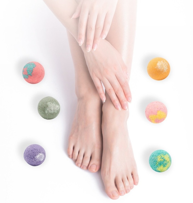 12Pcs Organic Bath Bombs Gift Set Natural Mini Handmade Bathing Foot Spa Bomb Rich Essential Oils for Moisturizing Skin Scents