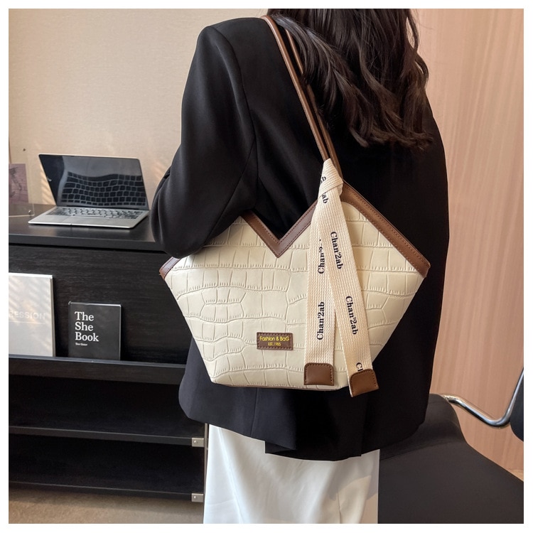 2023 European and American New Fashion Women's Small Design Shoulder Bag Elegant Large Capacity Tote Bag Dropshipping - imaget 19