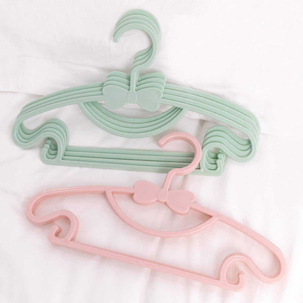5pcs Children Coats Storage Hanger Closet Organizer Baby Hangers Portable Display Hangers Windproof Kids Clothes Hanger Racks