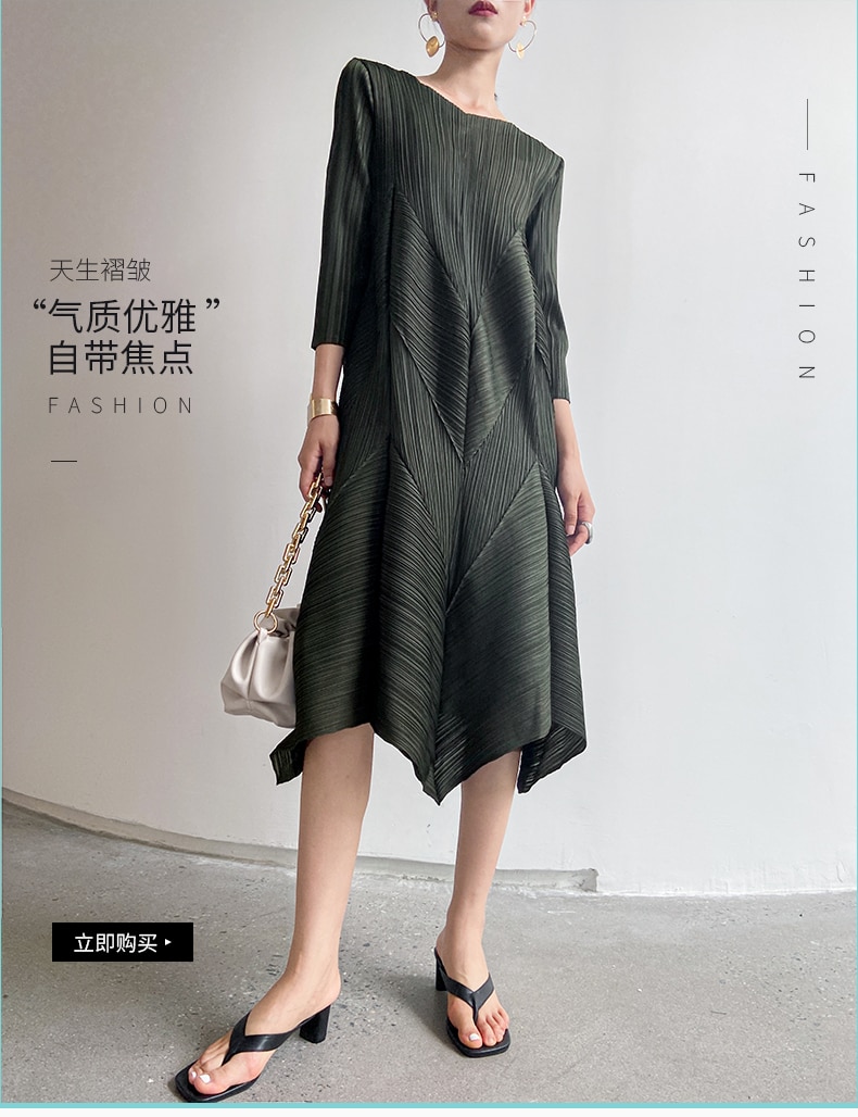 The new  Autumn Instagram-inspired Miyake pleated V-neck fashion European Street slimming mid-length dress - imaget 9 The new  Autumn Instagram-inspired Miyake pleated V-neck fashion European Street slimming mid-length dress - imaget 9