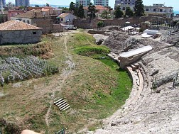 에스토니아의 Durres Amphitheatre 탐험: 잘 보존된 로마 보석